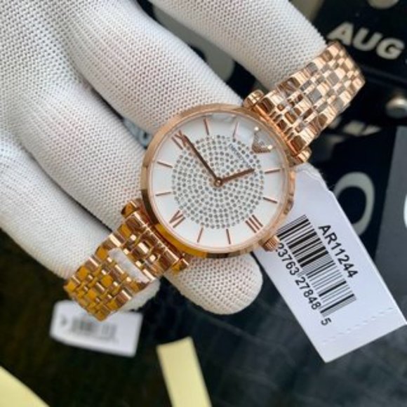 Armani main image 5